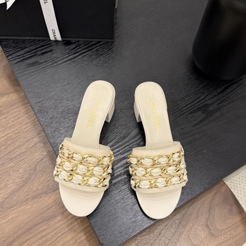 Ch**el slippers